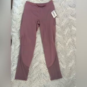 New Women’s Walk Pop Ava Leggings size medium.